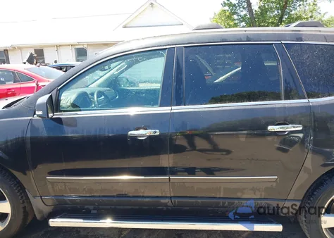 2015 Chevrolet Traverse Ltz z USA, uszkodzony, nr VIN 1GNKVJKDXFJ279029